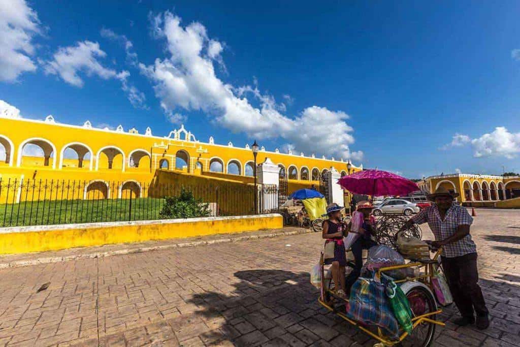 Izamal yellow town