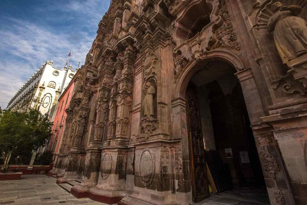 tempo de la compañia de jesus entrance guanajuato