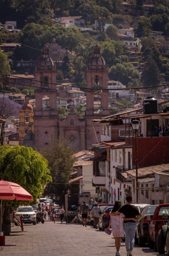 Valle de bravo - cathedral