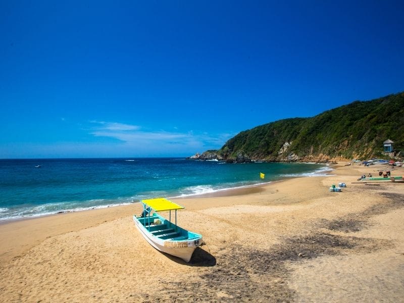 zipolite beach 