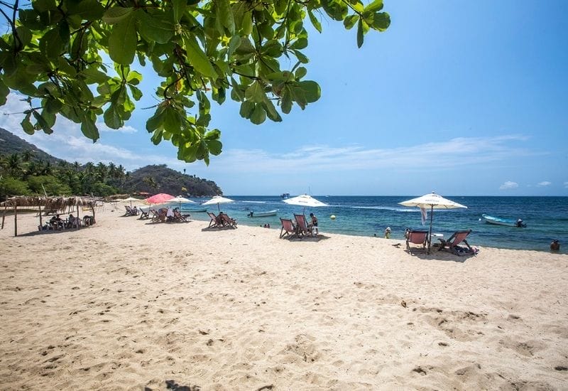 Quimixto Beach