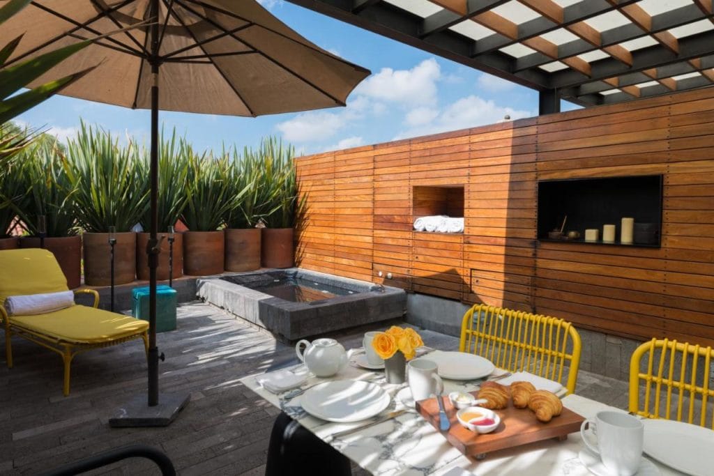 Dos Casas terrace