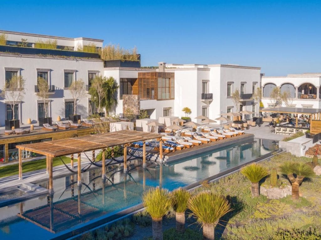 Live Aqua Hotel Pool