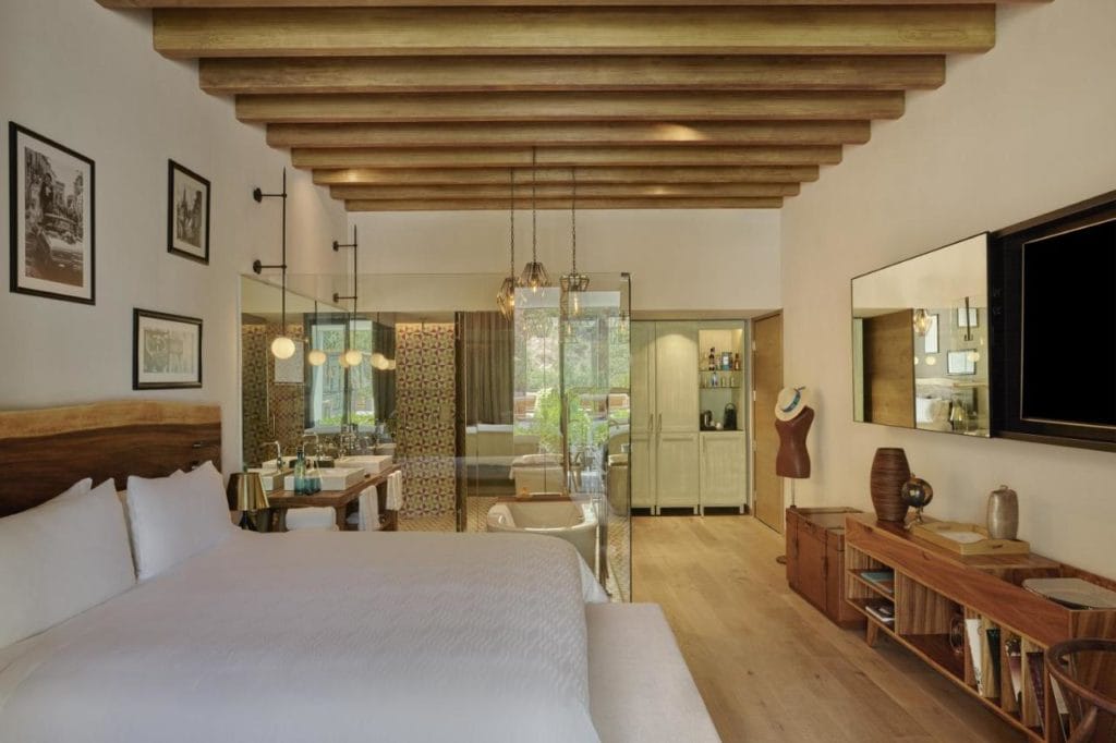 Live Aqua Hotel room