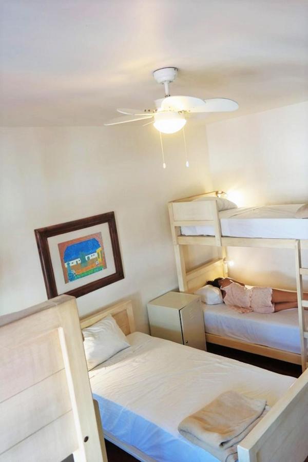 Hostal las americas room