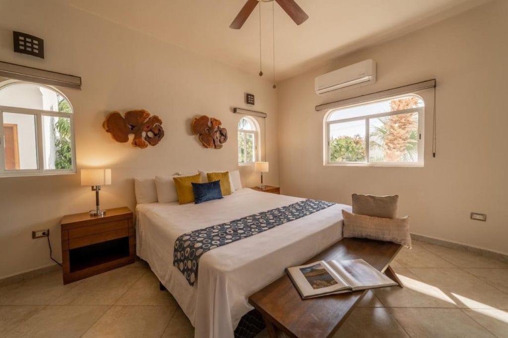 El Moro hotel room