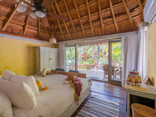 luxury hotel room