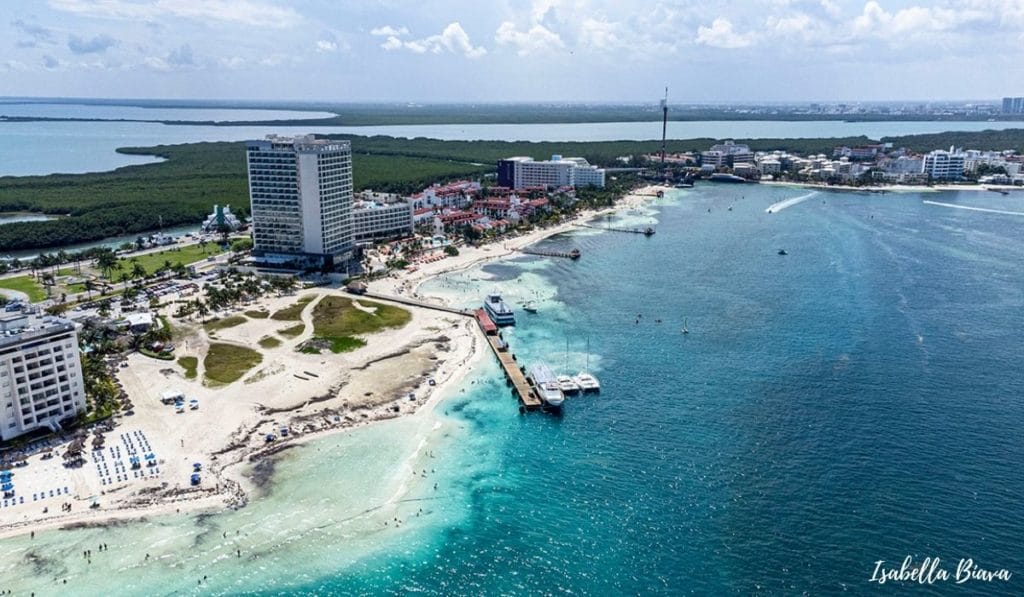 Cancun playa Langosta by drone