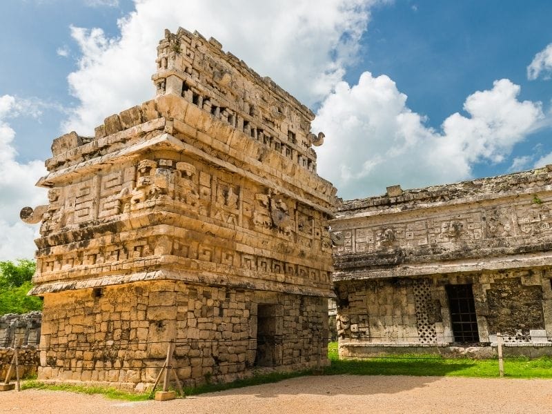CHICHEN STRUCTURES