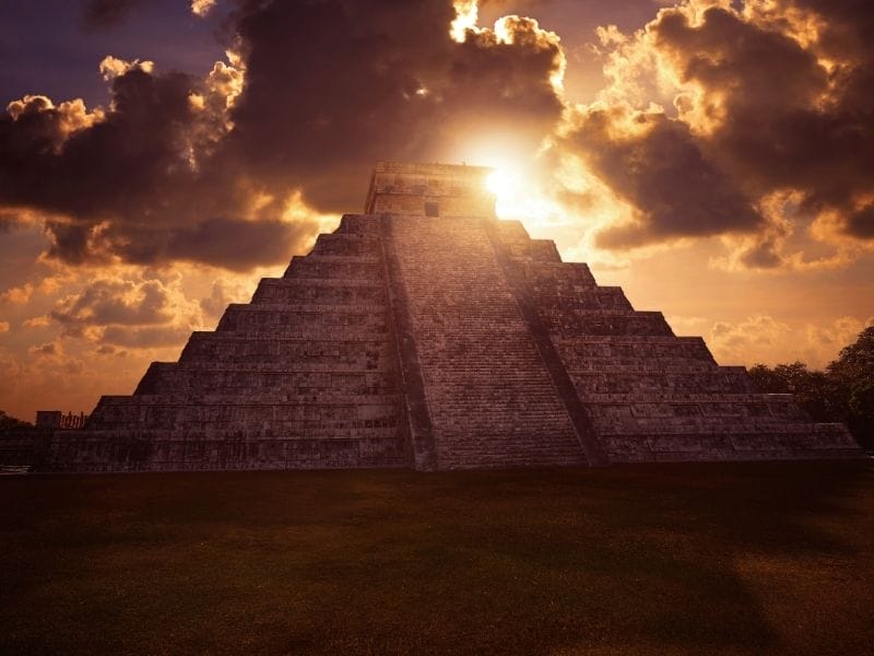 El Castillo Chichen - itza 