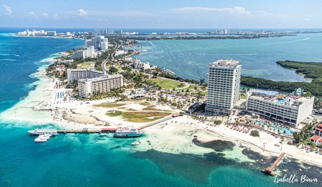 Punta Cancun nichupte lagoon overview