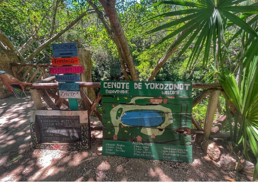 Cenote yokdzonot entrance
