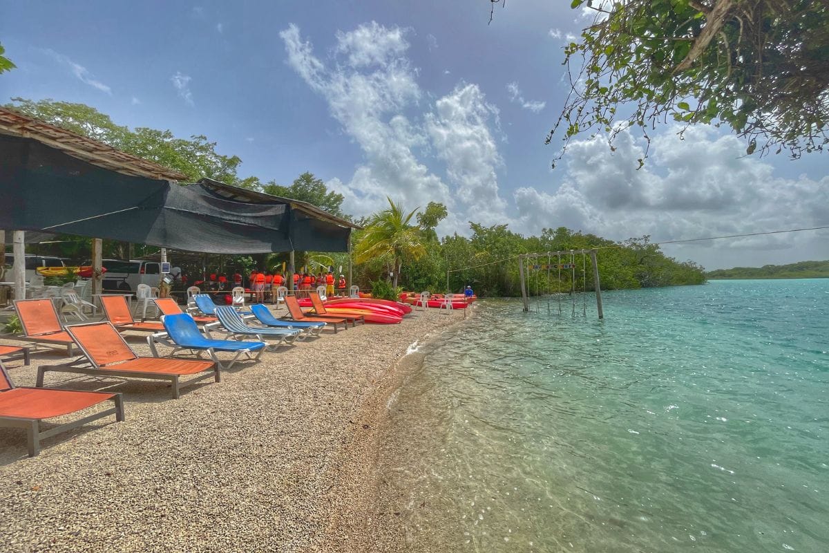Kin ha colors beach
