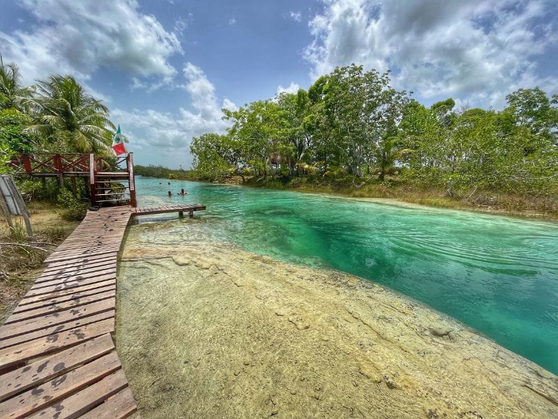 Los Rapidos Bacalar Platform