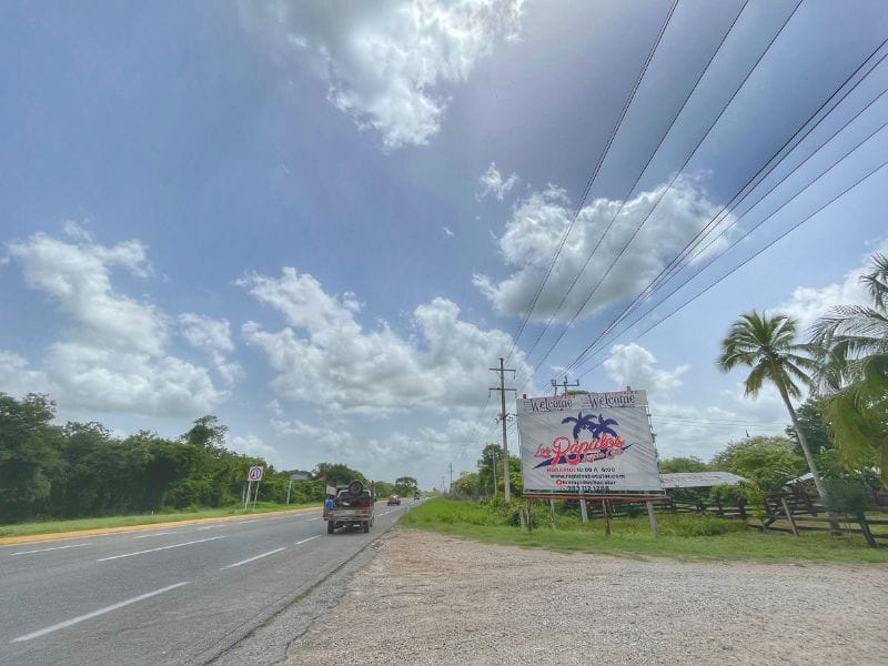 Los Rapidos Entrance