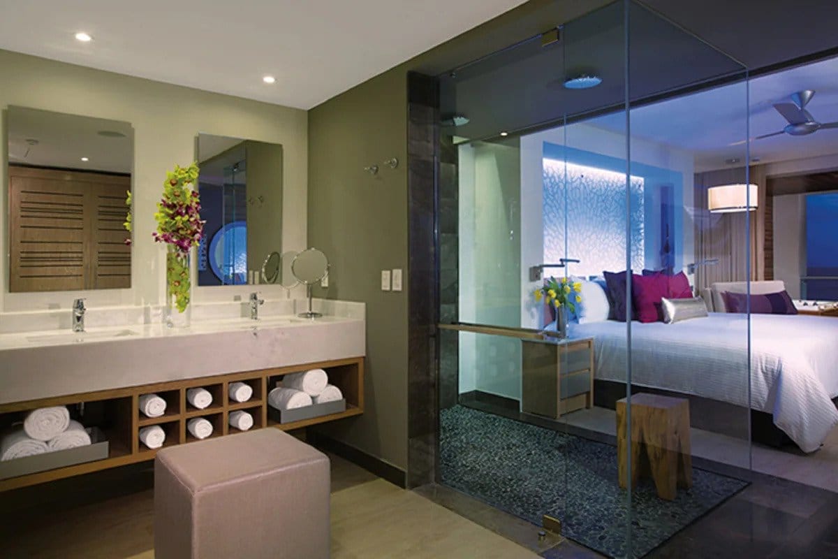 Breathless Resort and Spa Room