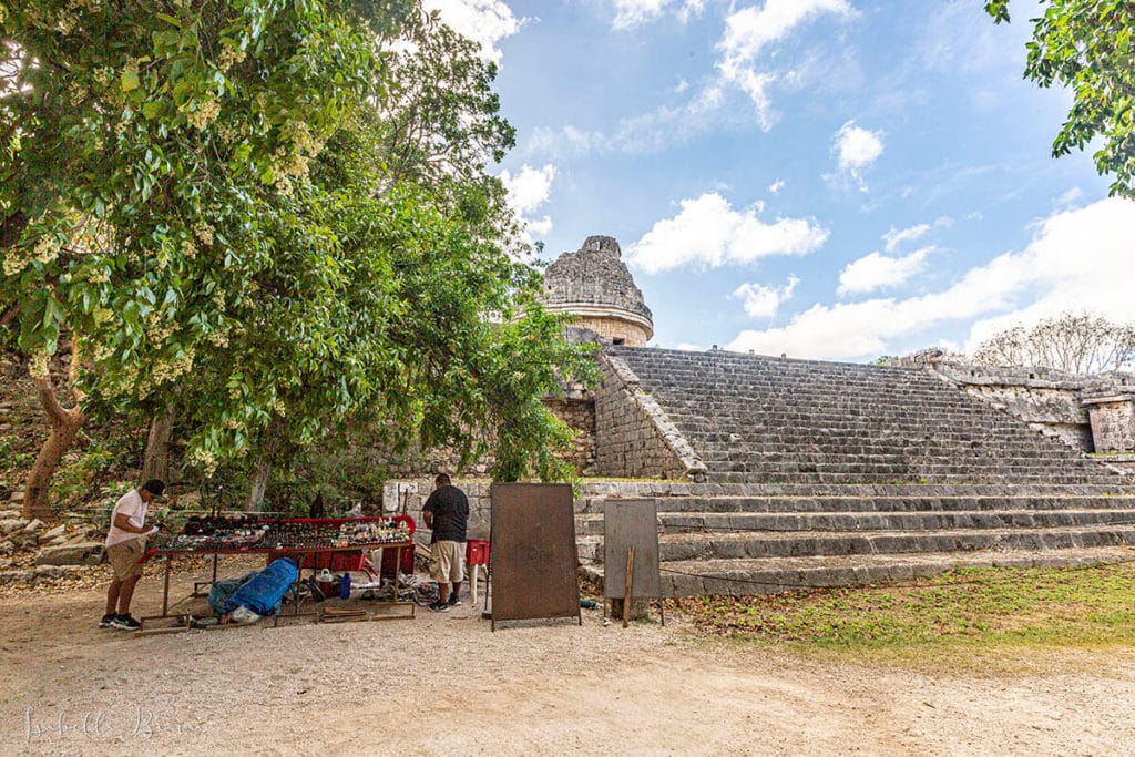 Chichen Itza Observatorio and vendors