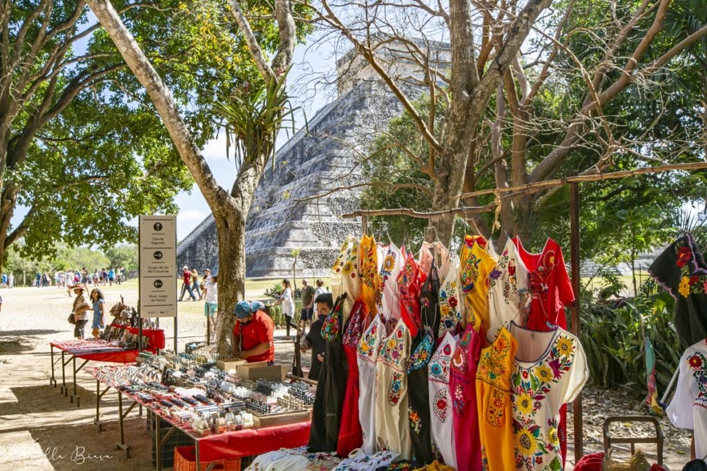 Chichen Itza Vendors