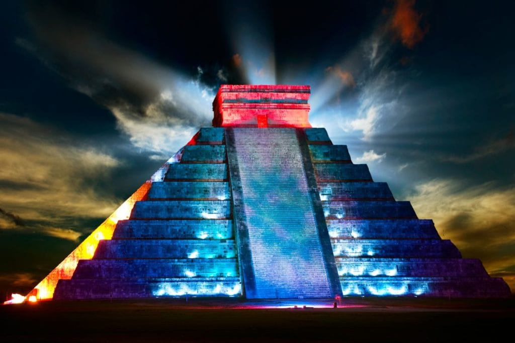 Chichen Itza Night show