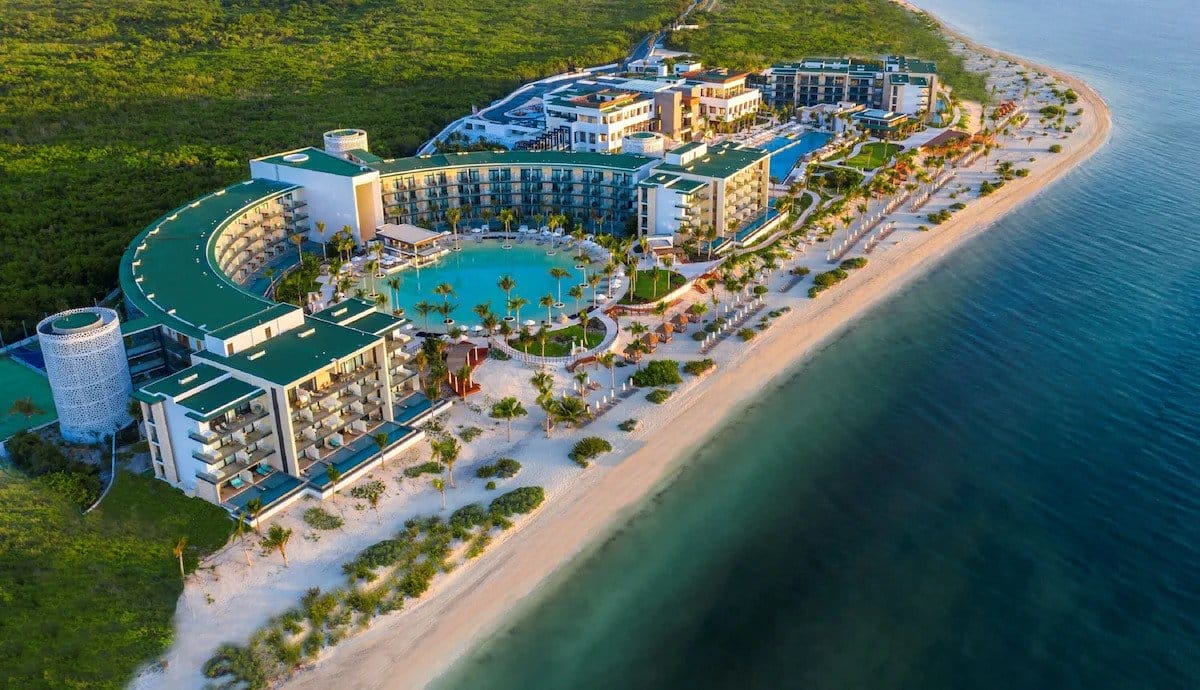 Heaven Resort and Spa Riviera Overview