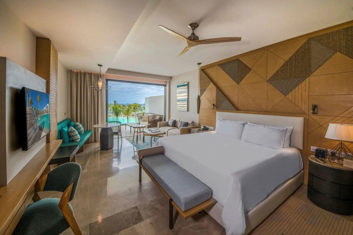 Heaven Resort and Spa Riviera room