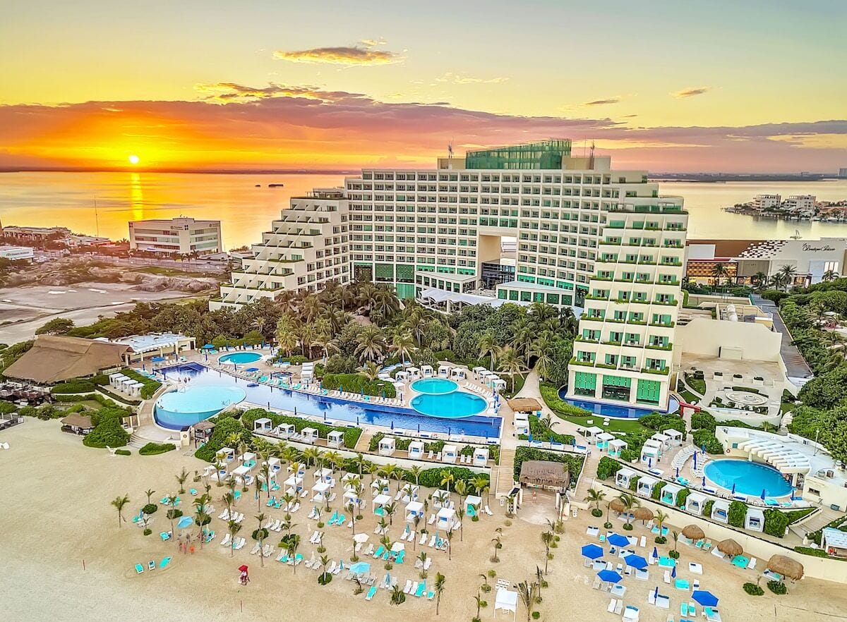 Live aqua Cancun Resort sunset