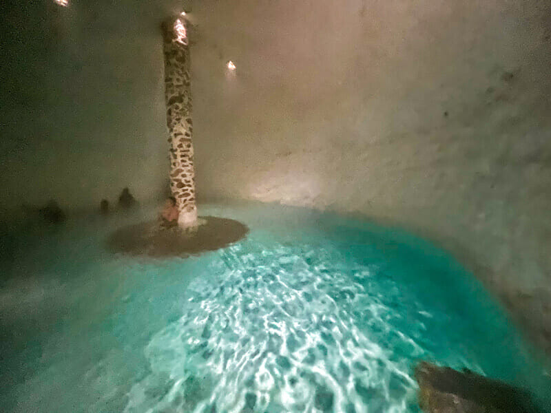 La gruta steamy 