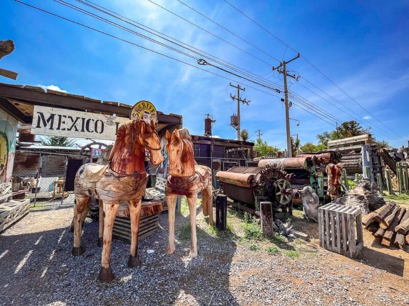 Pueblo Fantasma vintage store