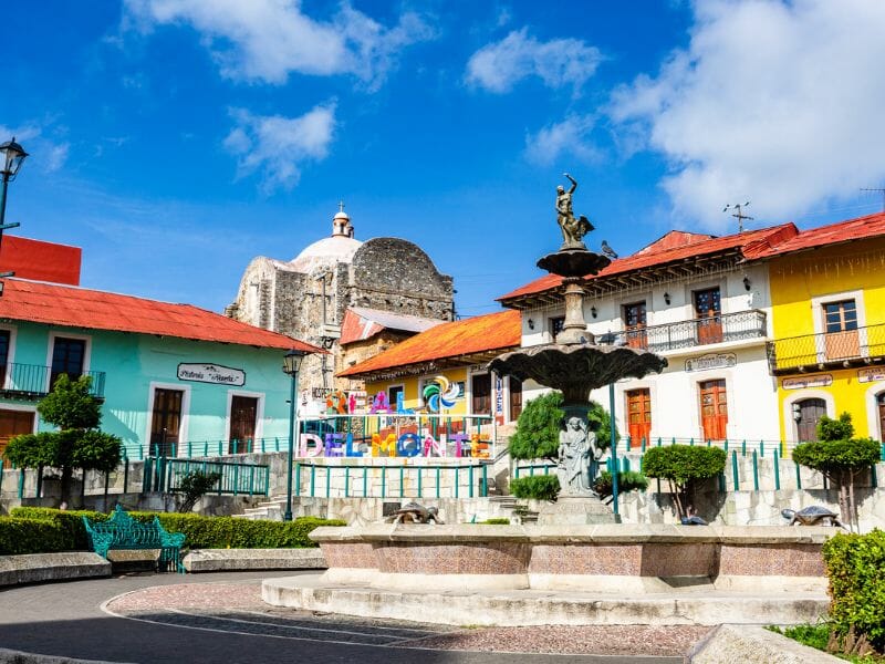 Real Del Monte plaza