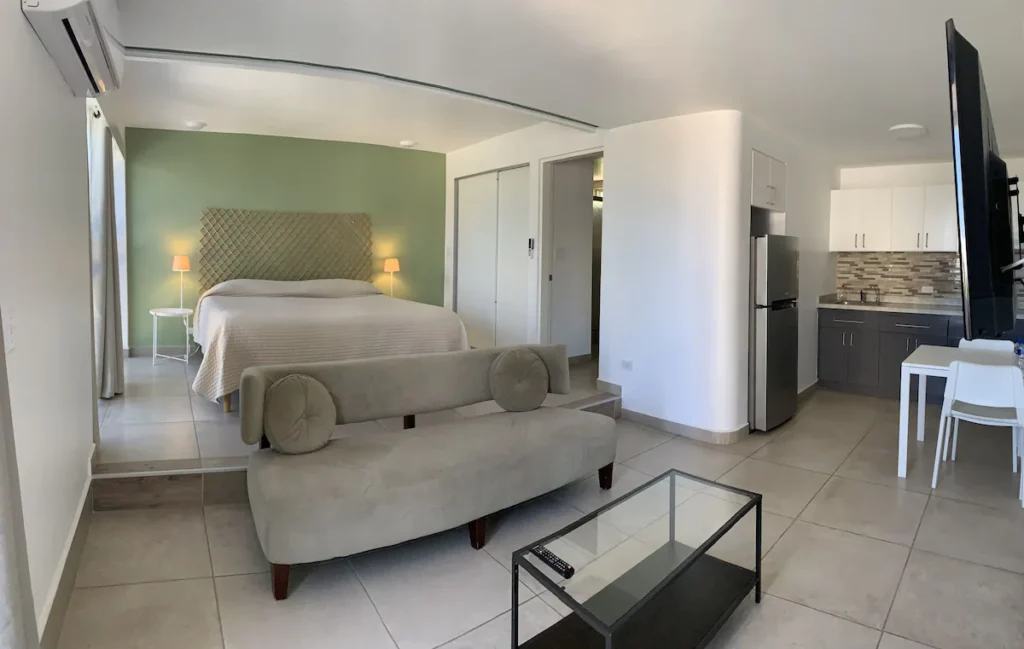 Dali Suites hotel Tijuana