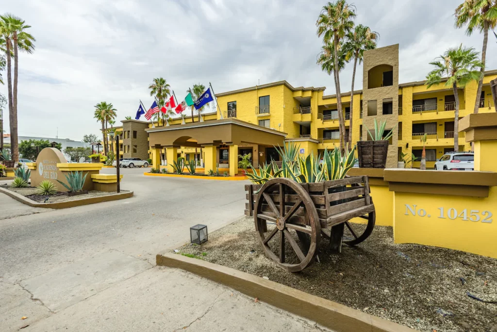 Hotel Hacienda del Rio front view