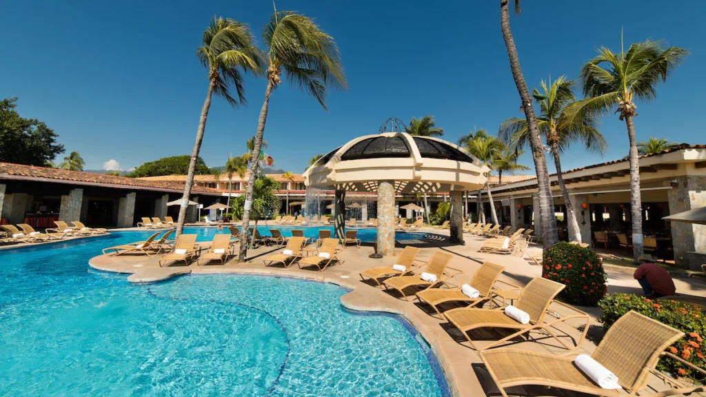 Pierre Mundo Imperial hotel