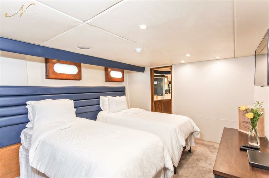 Gallant Lady Nautilus suite