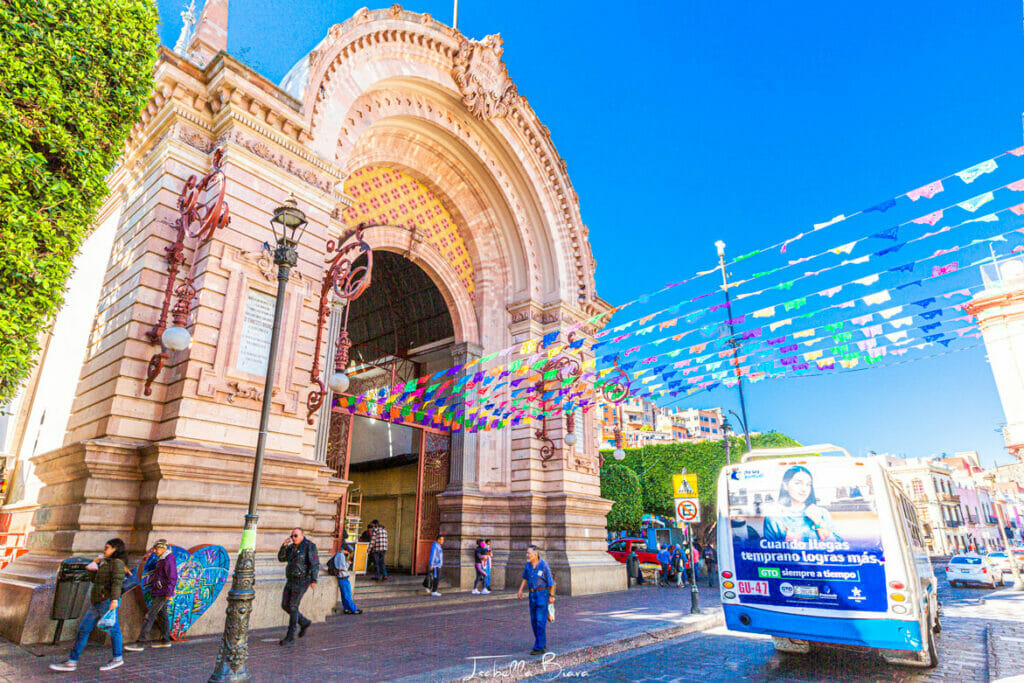 Guanajuato market entrance 