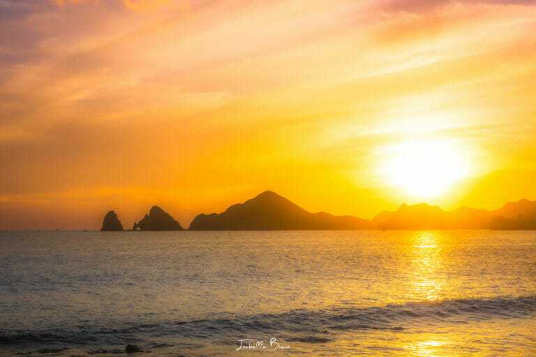Cabo Arch at sunset
