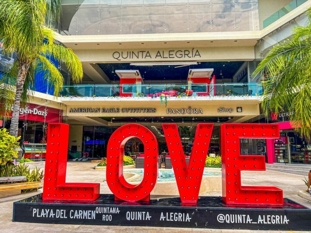 View of a LOVE sign at Quinta Alegria in 5th Avenue.