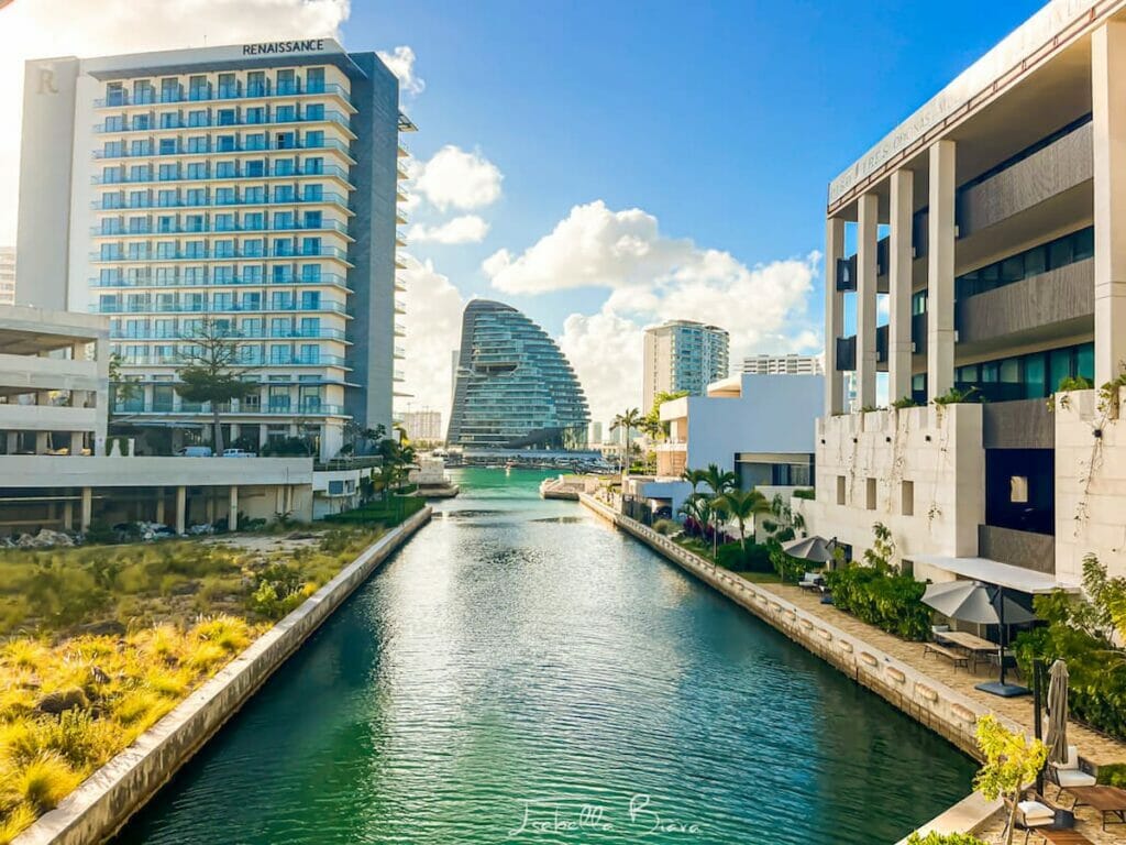 Puerto Cancun and nearby tall buildings.