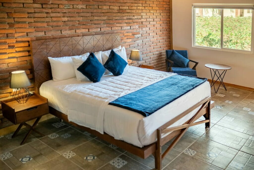Room in Ojos Azul.