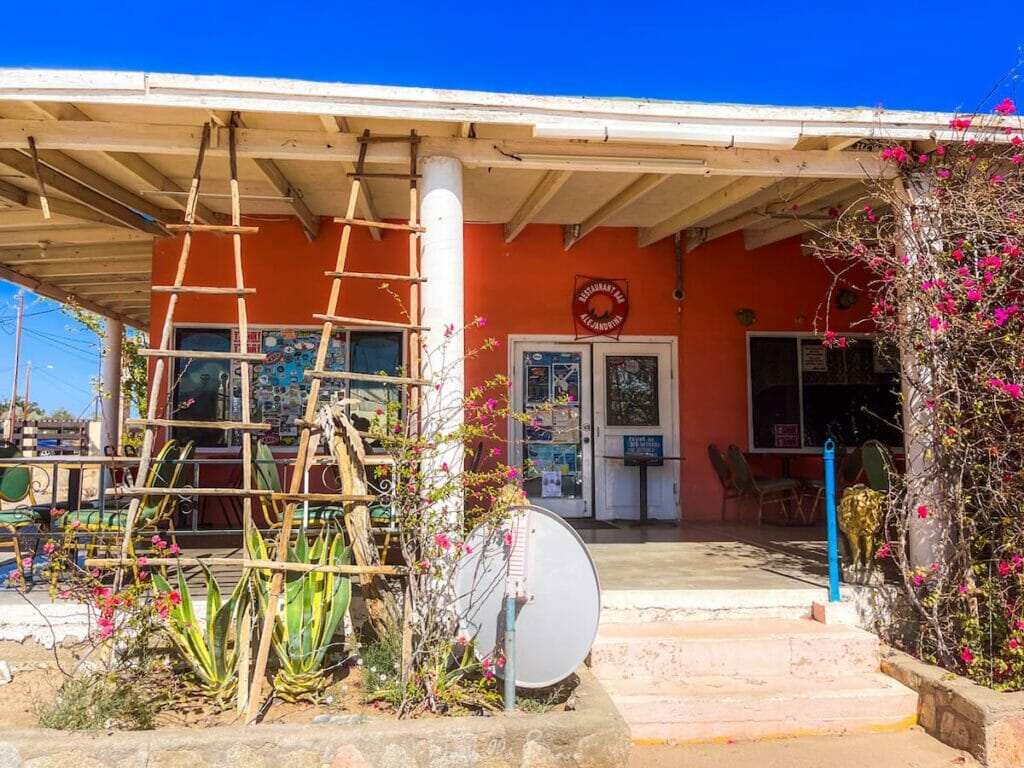 Entrance of Alejandrinas.