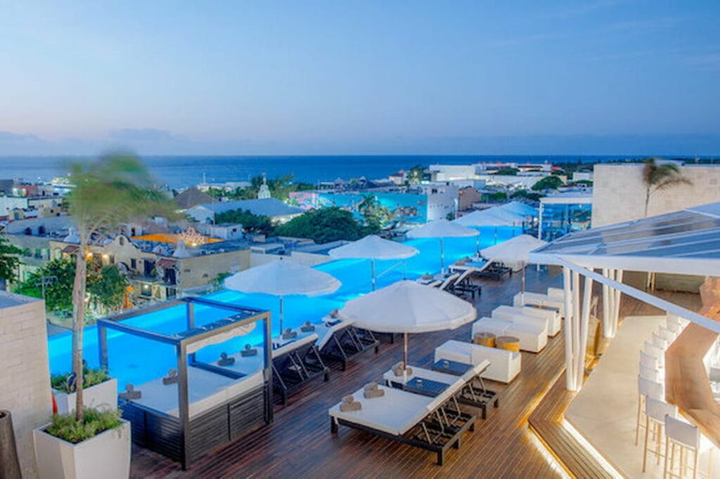 The Fives Oceanfront - Puerto Morelos.