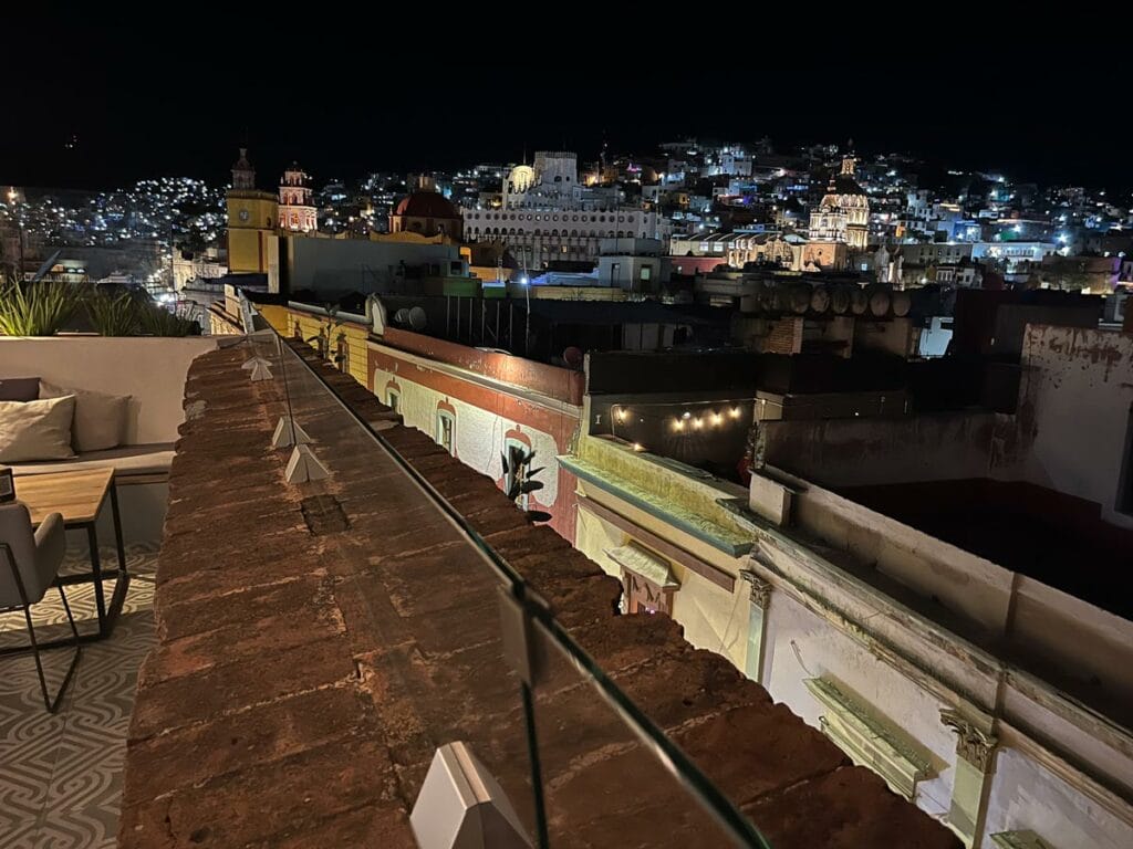 La Notaria rooftob bar