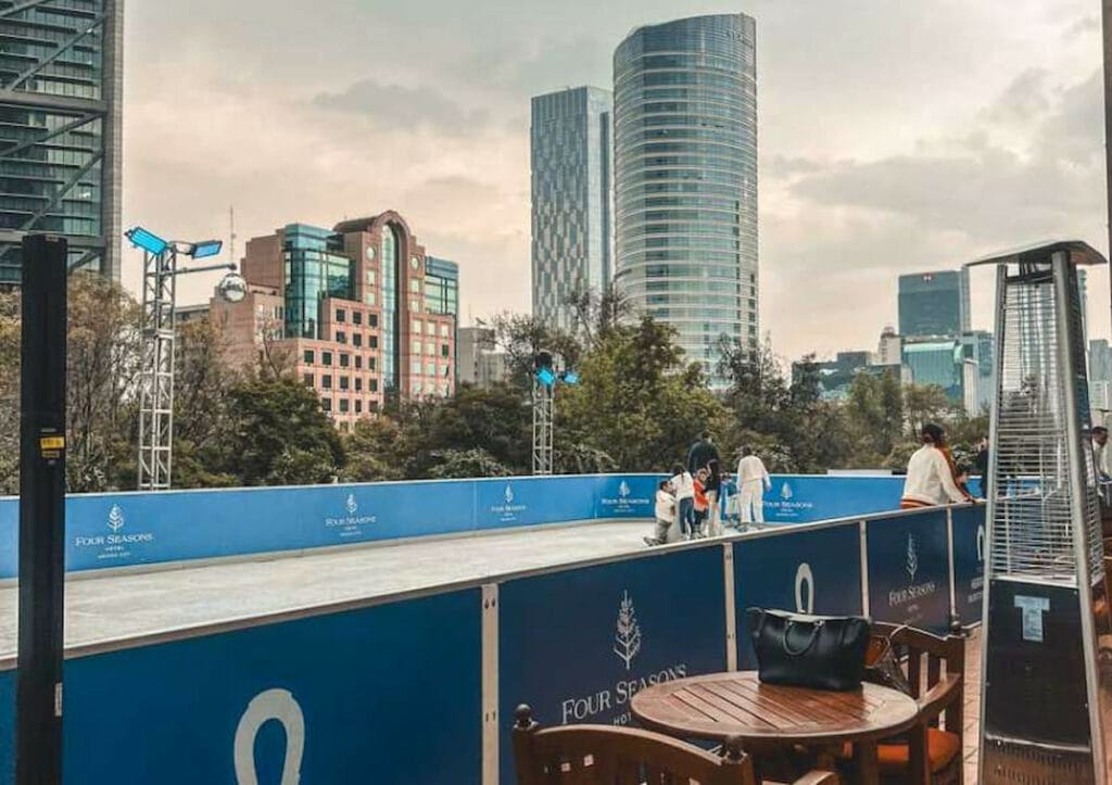 The Four Seasons rink and view of the city at the background.