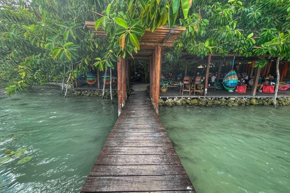 La Playita restaurant platform