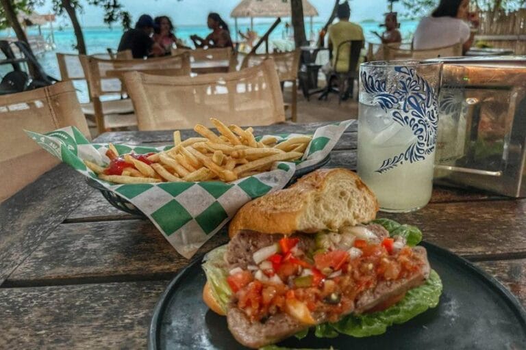 Maracuya food track bacalar