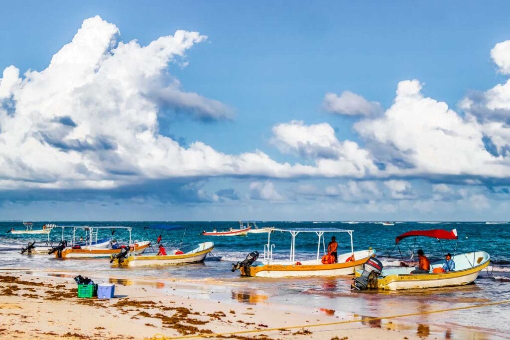 Tulum Beach boats