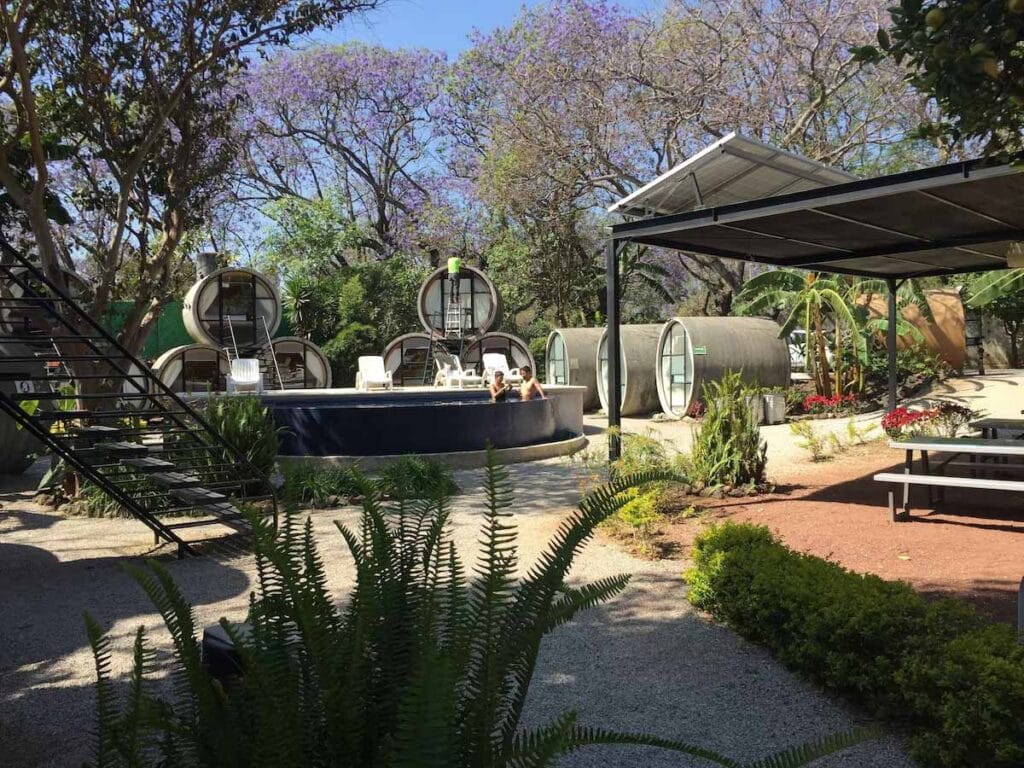 Tubo hotel pool tepotzlan